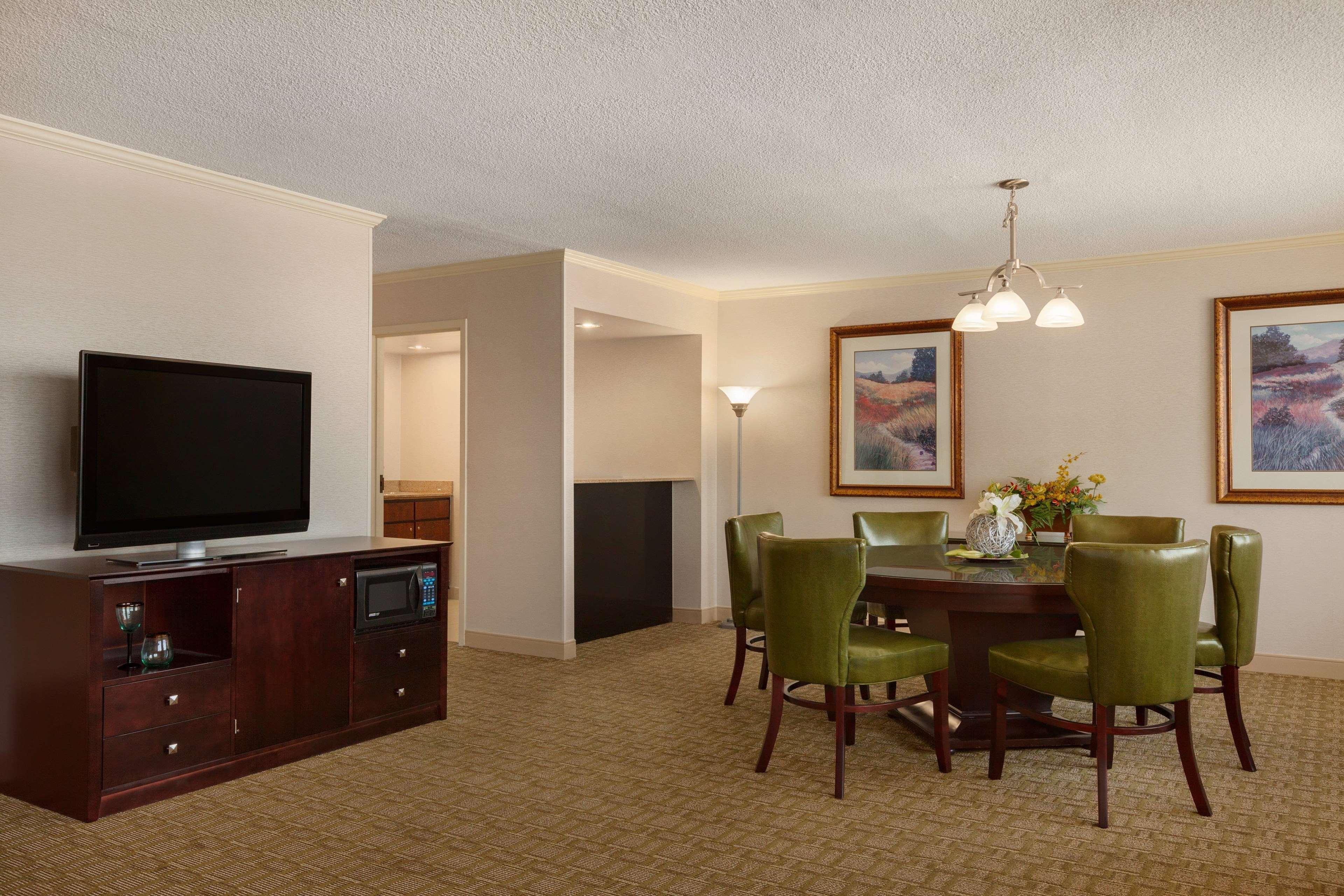 Hilton Fort Wayne At The Grand Wayne Convention Center (Adults Only) Екстериор снимка
