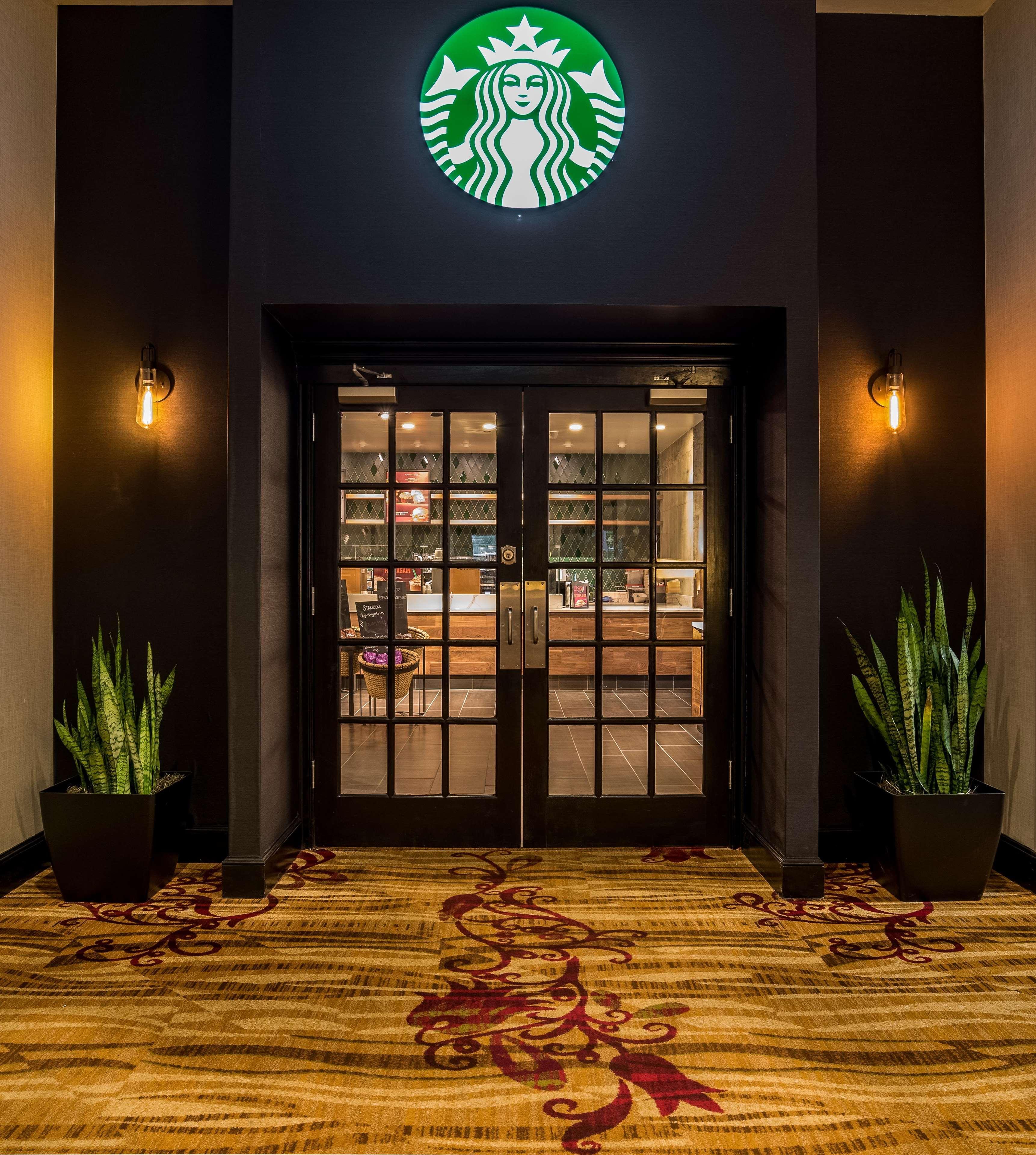 Hilton Fort Wayne At The Grand Wayne Convention Center (Adults Only) Екстериор снимка